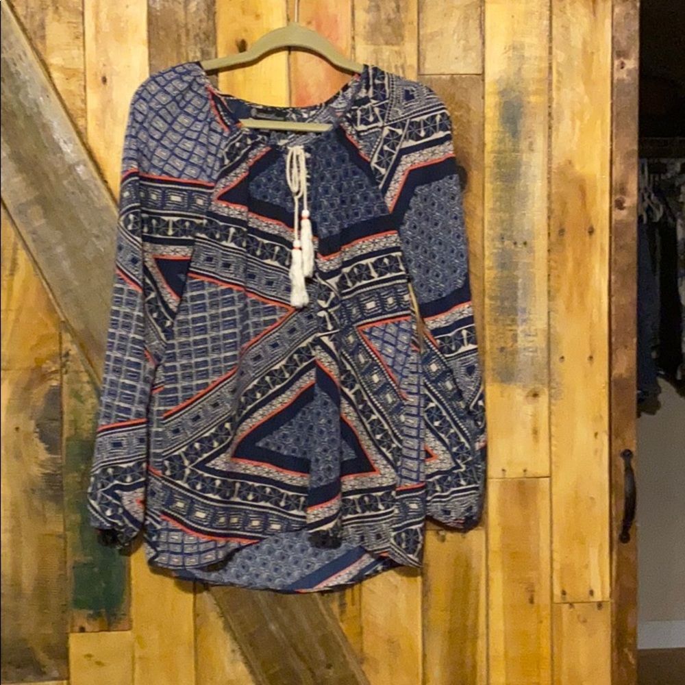 100% poly gorgeous tunic